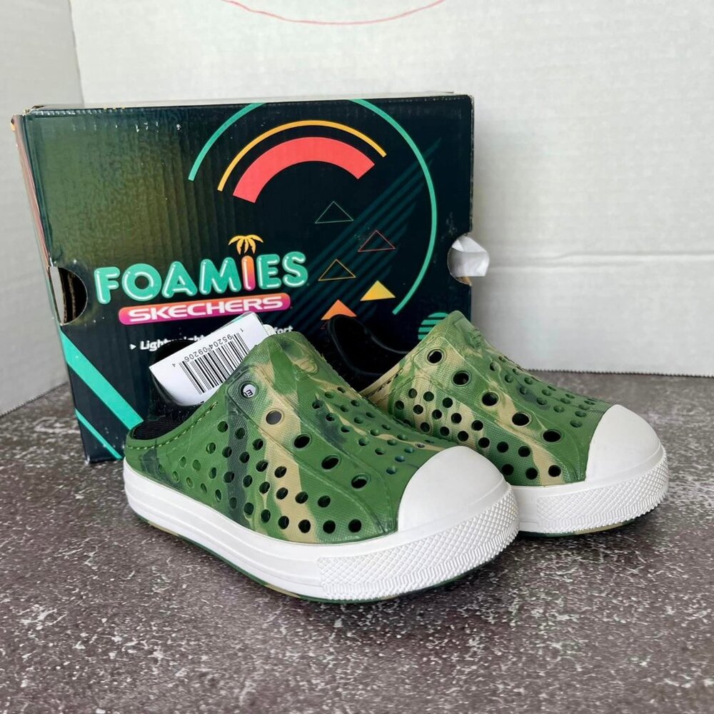SKECHERS FOAMIES